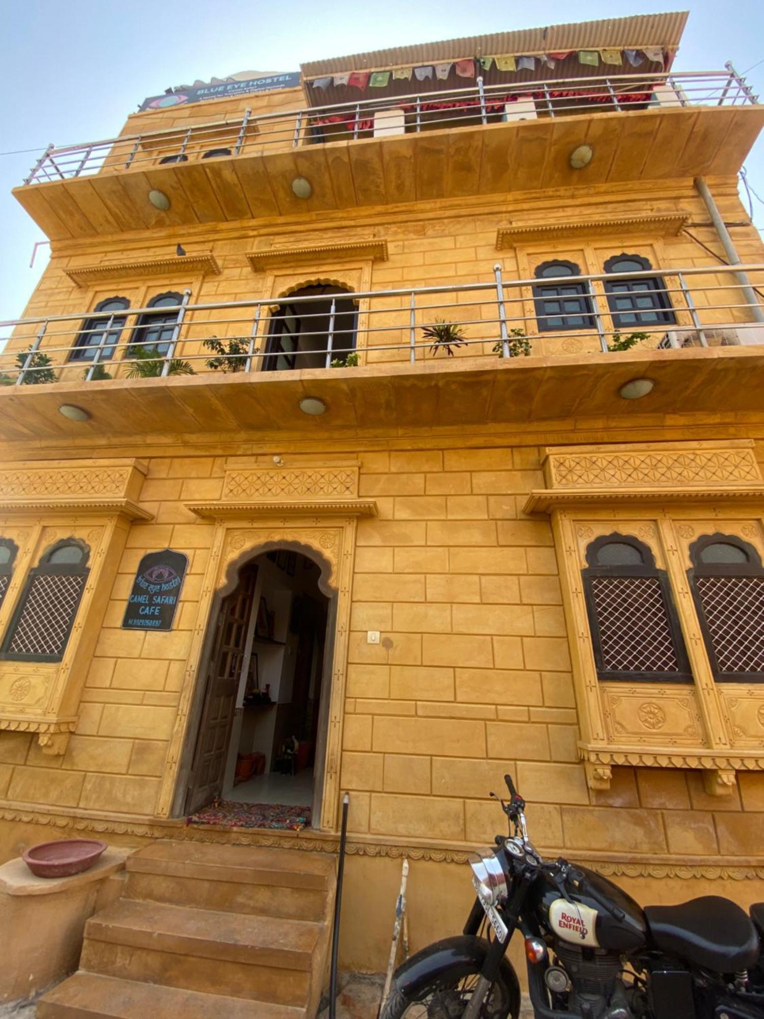 Blue Eye Hostel Jaisalmer Εξωτερικό φωτογραφία